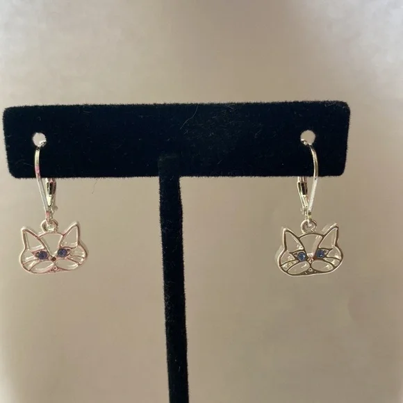 Napier Cat Earrings - Picture 2 of 5